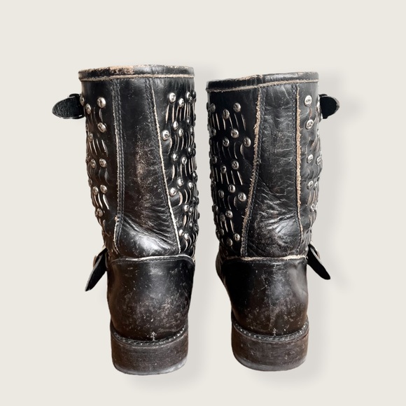 Frye Jenna Studded Disc Vintage Antique Distressed Leather Combat Short Boot - Picture 13 of 16